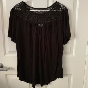 Black, flowy top. Size XL